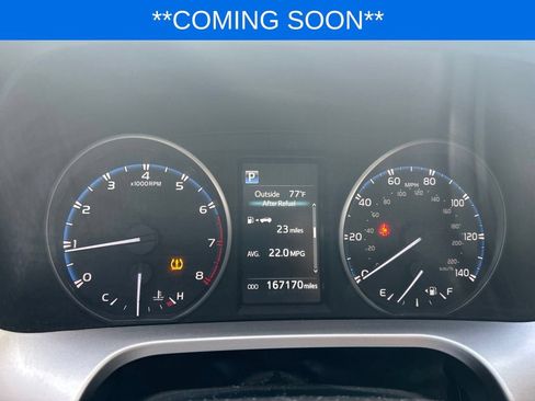 Used 2017 Toyota RAV4 LE FWD image 14