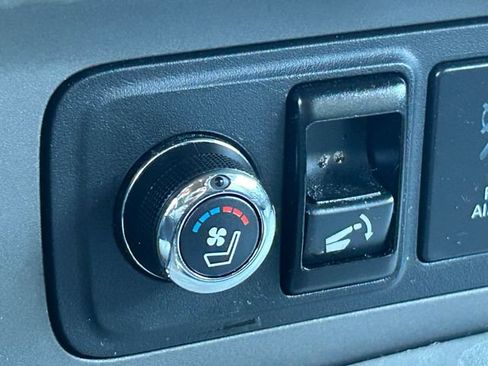 Used 2019 INFINITI QX80 Limited w/ All-Season Package image 17