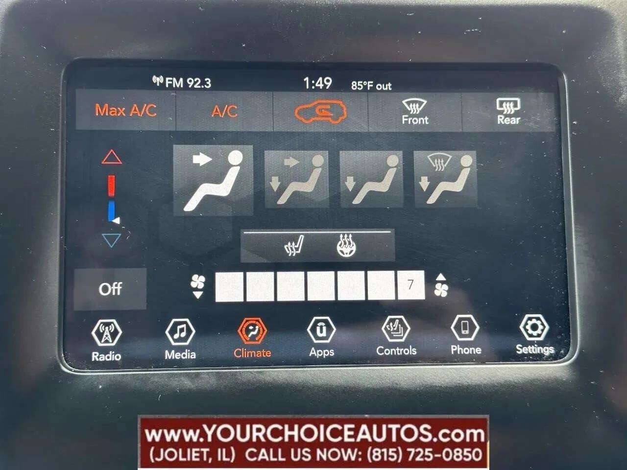 Used 2021 Jeep Cherokee Latitude Plus FWD image 43