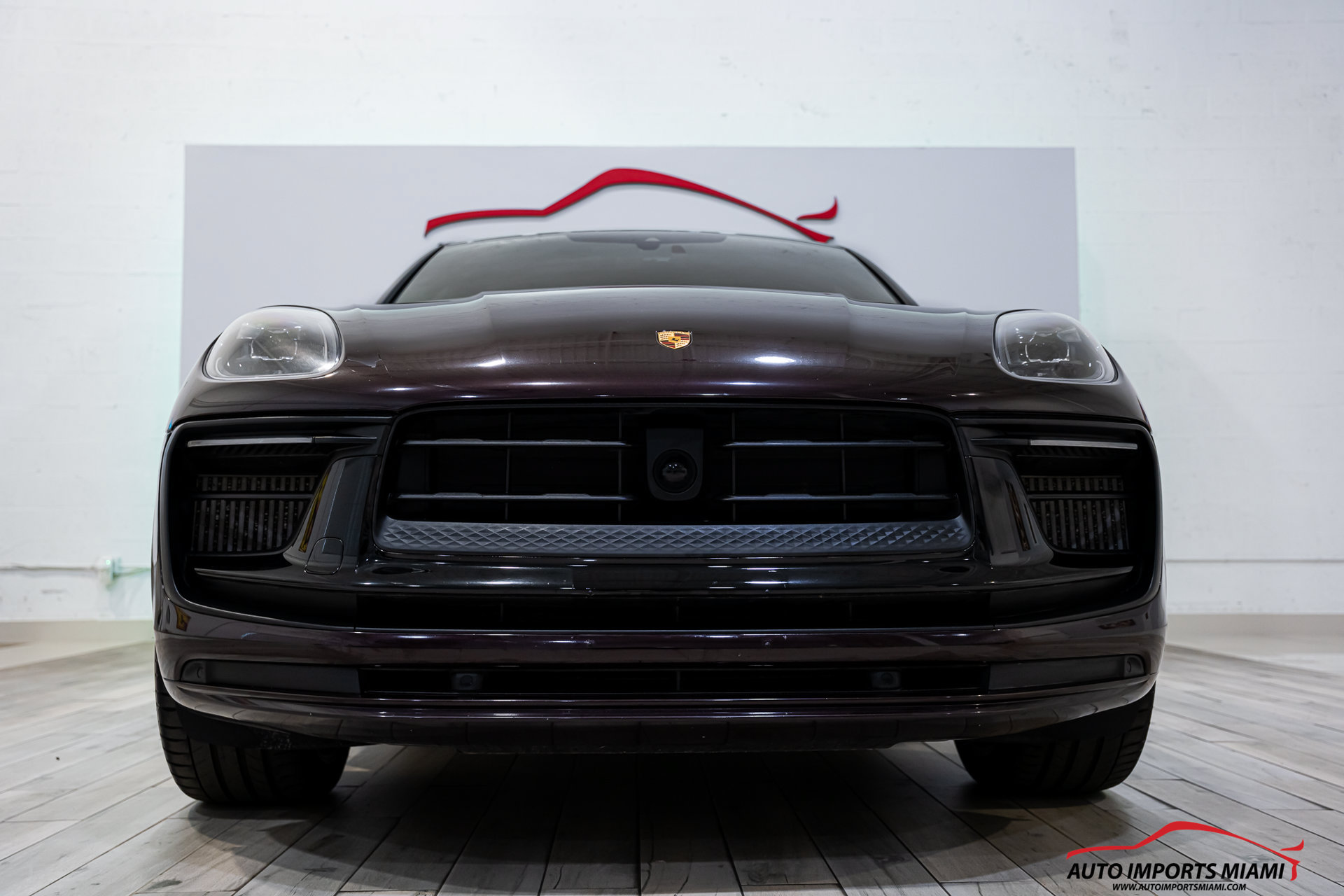 Used 2023 Porsche Macan GTS w/ Sport Chrono Package AWD/4WD image 32