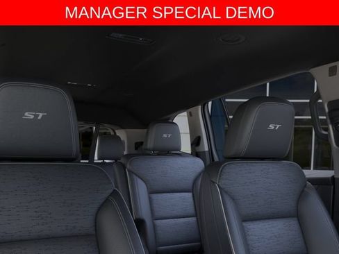 Used 2026 Buick Enclave Sport Touring w/ Power Package AWD/4WD image 24