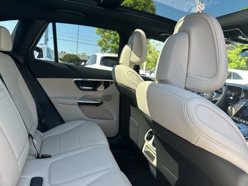 New 2026 Mercedes-Benz GLC 300 image 28