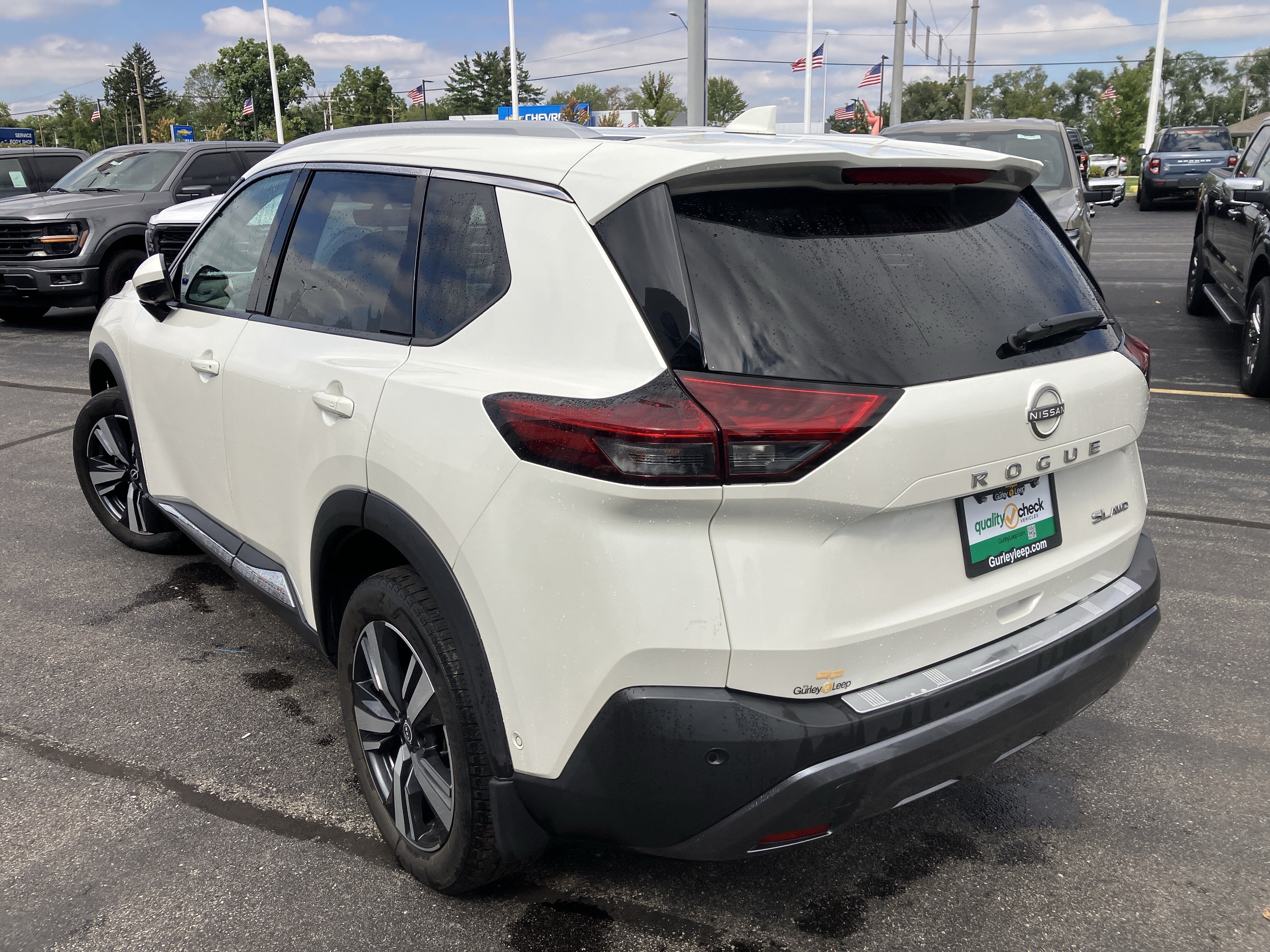 Used 2023 Nissan Rogue SL w/ SL Premium Package AWD/4WD image 5