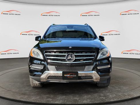 Used 2014 Mercedes-Benz ML 350 BlueTEC 4MATIC image 3