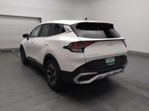 Used 2023 Kia Sportage LX FWD image 5