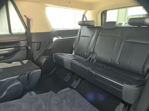 Used 2024 Ford Expedition Max XLT RWD image 14