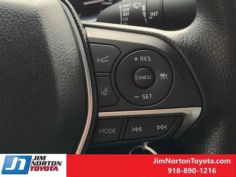 Used 2024 Toyota Camry LE image 30