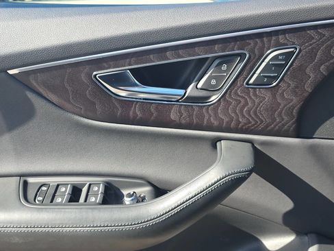 Used 2022 Audi Q7 3.0T Premium Plus image 28