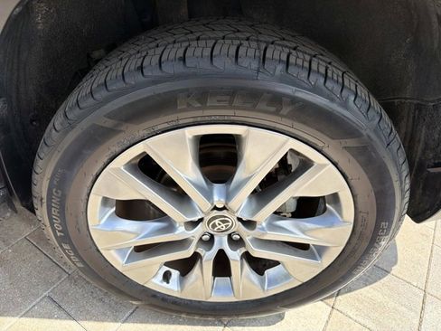 Used 2023 Toyota RAV4 XLE Premium image 35