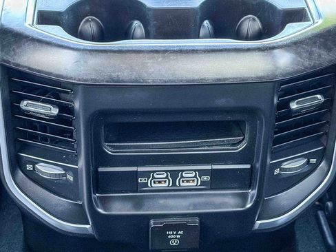 Used 2021 RAM 1500 Big Horn image 27