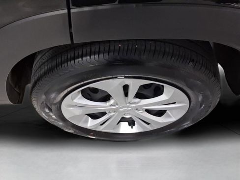 Used 2024 Chevrolet Trax LS w/ Driver Confidence Package image 17