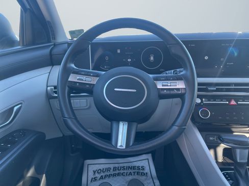 Certified 2025 Hyundai Tucson SEL image 14