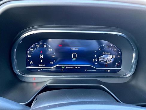 Used 2024 Chevrolet Suburban Z71 w/ Luxury Package image 20