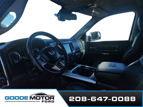 Used 2015 RAM 1500 Laramie w/ Convenience Group image 9