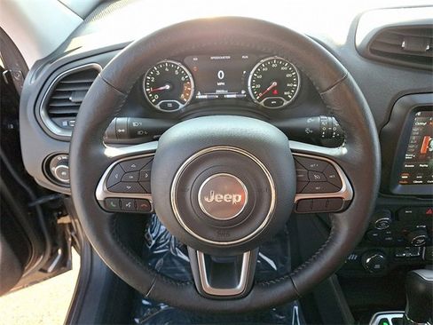 Used 2021 Jeep Renegade Limited image 18