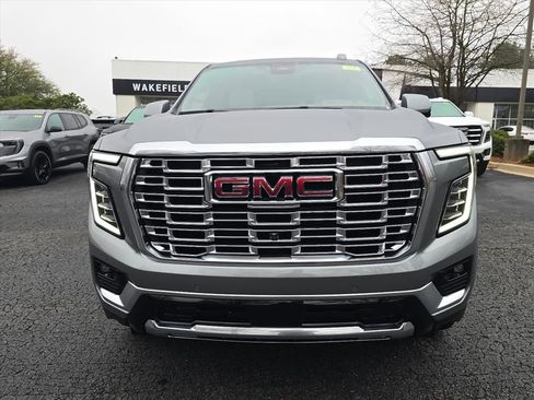 New 2026 GMC Yukon Denali w/ Sun & Power Step Package image 20