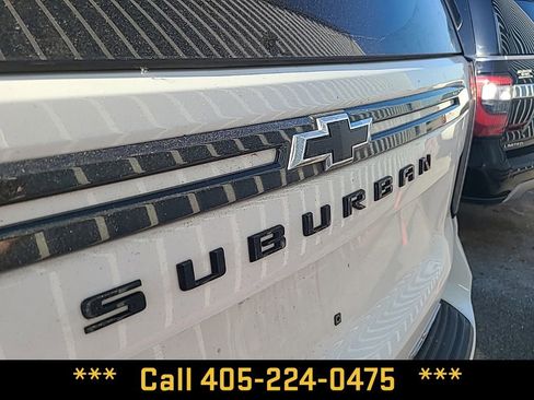 Used 2022 Chevrolet Suburban RST w/ Sport Performance Package AWD/4WD image 9