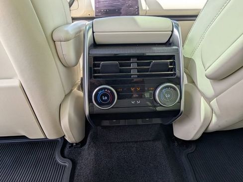 Used 2023 Land Rover Range Rover SE AWD/4WD image 14