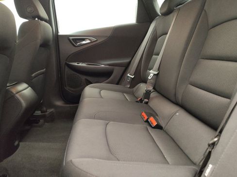 Used 2025 Chevrolet Malibu LS FWD image 18