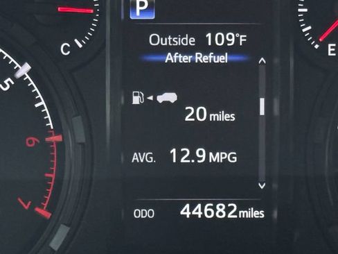 Used 2023 Toyota 4Runner SR5 Premium w/ Moonroof Package AWD/4WD image 16