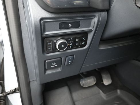 Used 2025 Ford F150 Raptor AWD/4WD image 13
