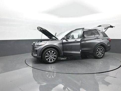 New 2026 Ford Explorer ST-Line RWD image 38