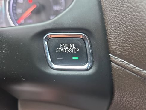 Used 2019 GMC Acadia SLT image 28