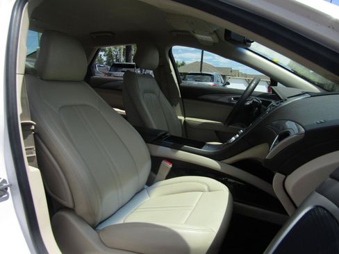 Used 2017 Lincoln MKZ Premiere FWD image 23