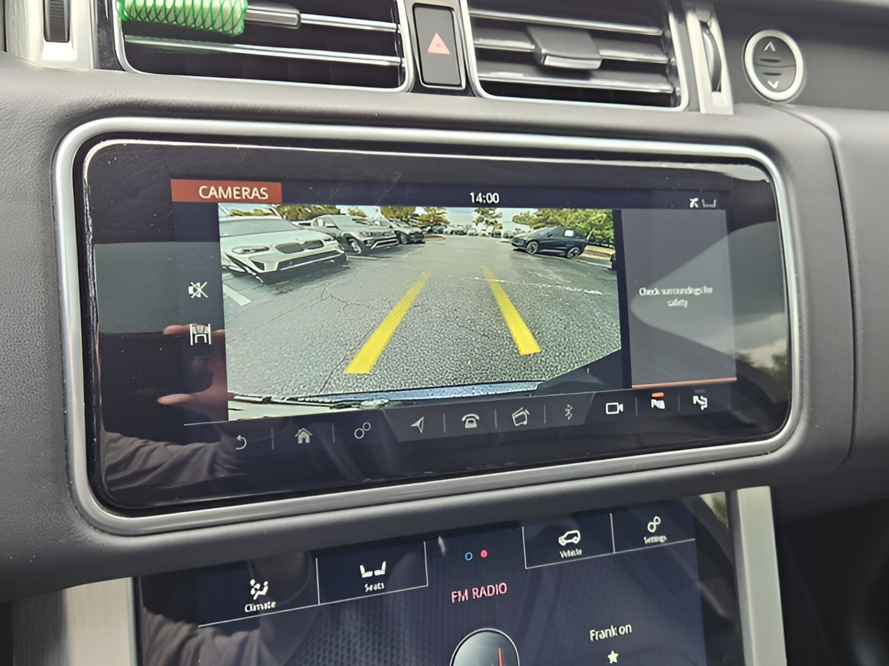 Used 2020 Land Rover Range Rover HSE AWD/4WD image 17