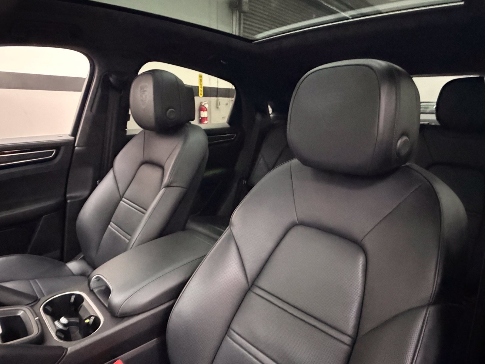 Used 2021 Porsche Cayenne GTS AWD/4WD image 25