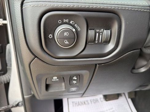 Used 2022 RAM 1500 Limited AWD/4WD image 16