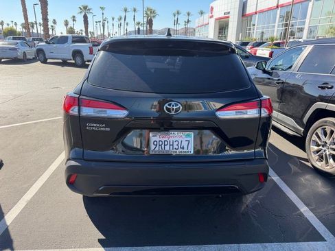 Certified 2025 Toyota Corolla Cross L FWD image 7
