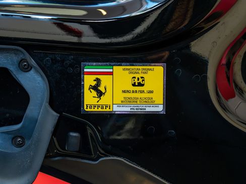 Used 2018 Ferrari 488 Spider RWD image 25