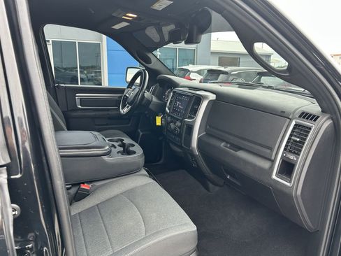 Used 2021 RAM 1500 Classic Warlock w/ Luxury Group AWD/4WD image 11