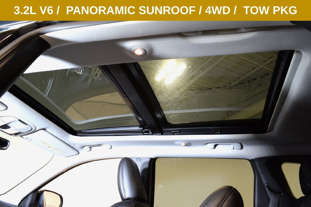 Used 2022 Jeep Cherokee Latitude w/ Sun & Sound Group AWD/4WD image 4