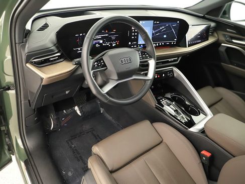 Used 2025 Audi Q5 Prestige AWD/4WD image 15