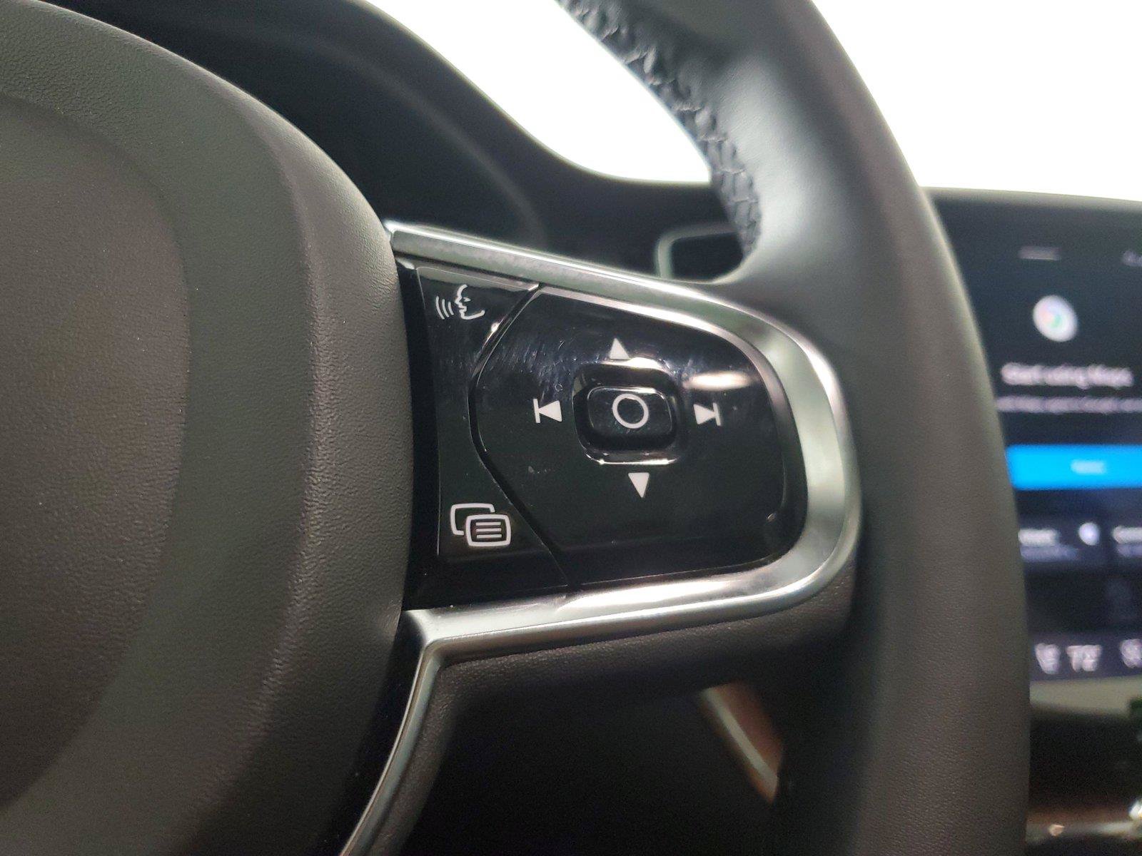 Used 2024 Volvo XC60 B5 Ultimate AWD/4WD image 26