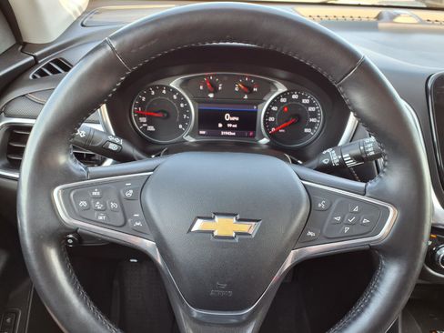 Used 2022 Chevrolet Equinox Premier image 11