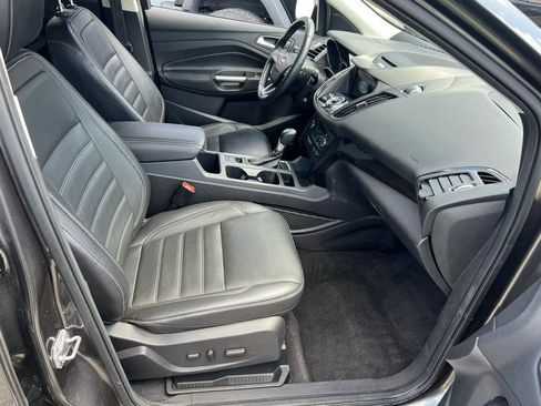 Used 2017 Ford Escape Titanium FWD image 10