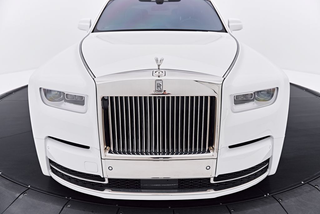 Used 2021 Rolls-Royce Phantom Sedan RWD image 20