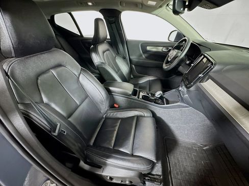 Used 2023 Volvo XC40 B5 Plus w/ Protection Package Premier AWD/4WD image 26