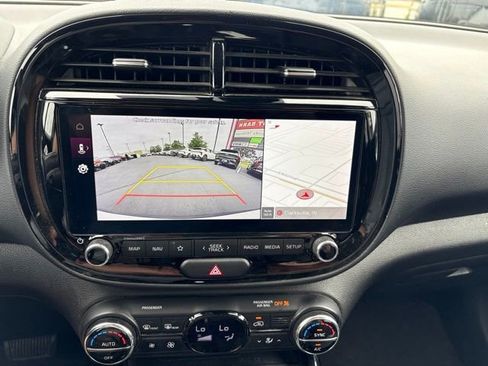 Certified 2025 Kia Soul S FWD image 15