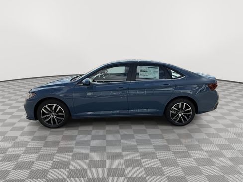 New 2025 Volkswagen Jetta SE image 5