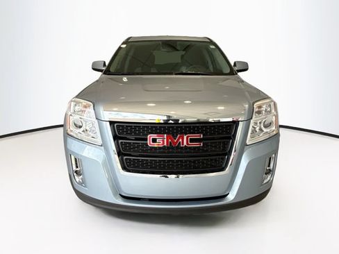 Used 2015 GMC Terrain SLE FWD image 2
