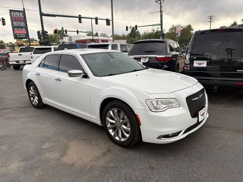 Used 2016 Chrysler 300 C AWD/4WD image 8