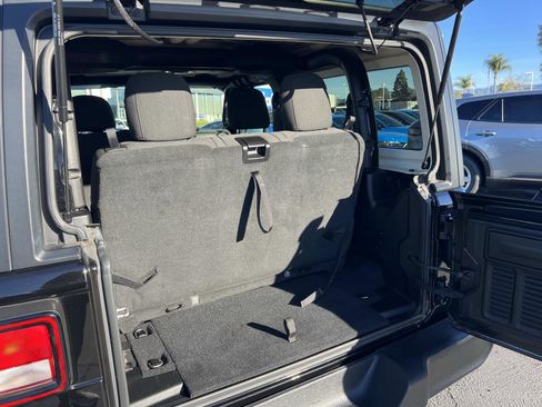 Used 2020 Jeep Wrangler Sport image 19