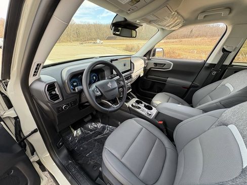 New 2025 Ford Bronco Sport Badlands image 32
