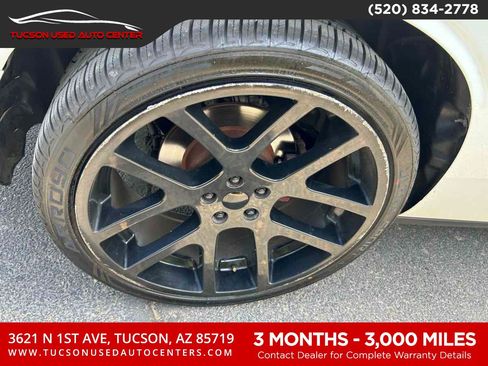 Used 2015 Dodge Challenger SXT w/ Driver Convenience Group RWD image 27