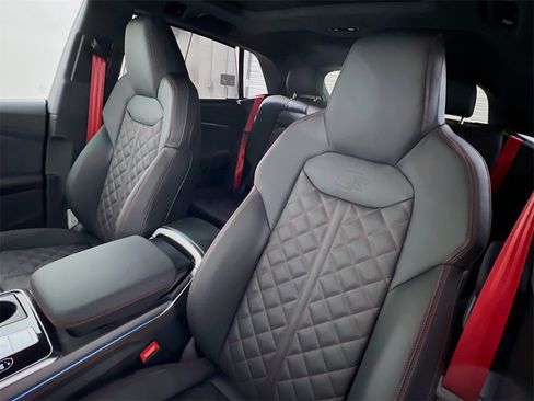 New 2026 Audi Q8 Prestige image 11