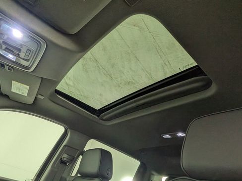 New 2025 GMC Sierra 3500 Denali w/ Denali Reserve Package image 30